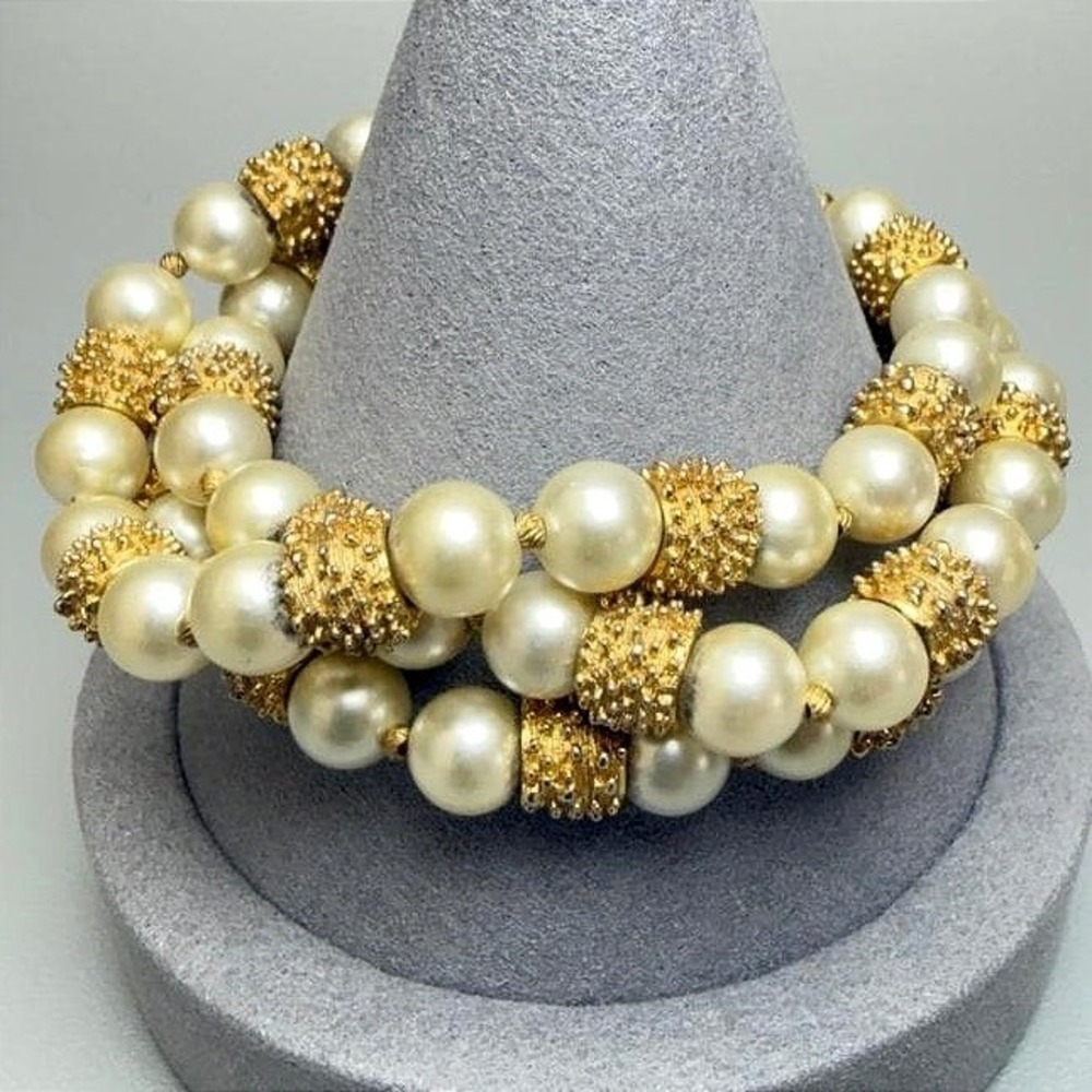 Vintage Trifari 3 Strand Bracelet 6.5" Cream Faux Pearl Gold Tone Chic MCM